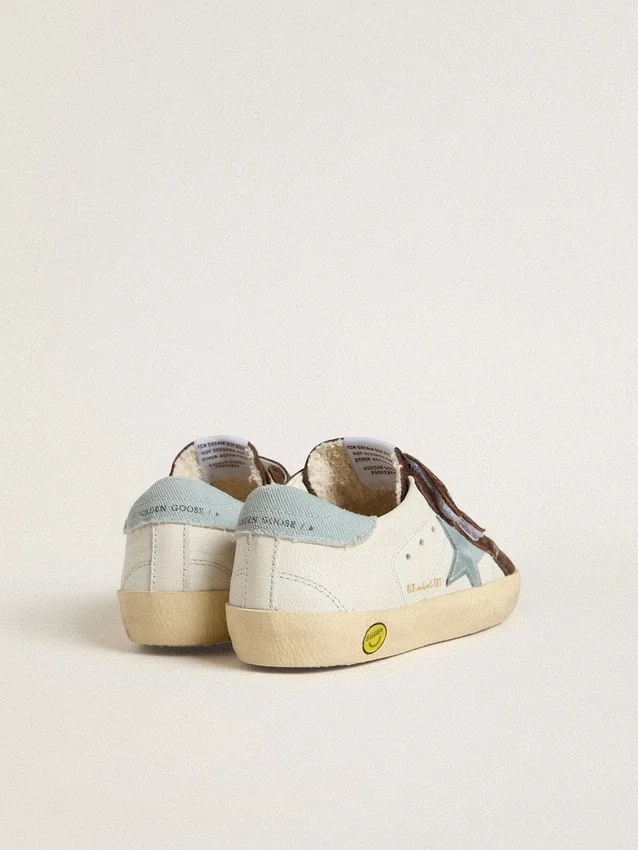 Old School Young en cuir nappa avec étoile en daim bleu clair et empiècements en daim marron