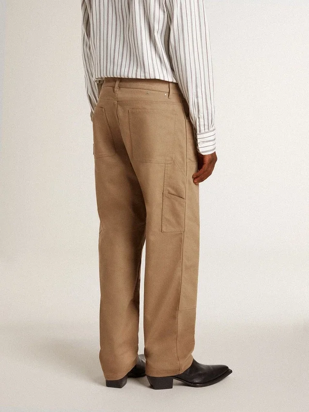 Pantalon beige pour homme avec empiècements