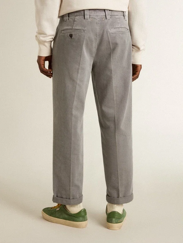 Pantalon chino en coton gris