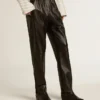 Pantalon de jogging noir en cuir nappa avec fermeture éclair au bas des jambes