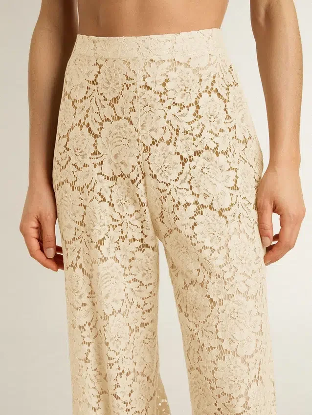 Pantalon en dentelle transparente couleur crème pour femme