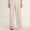 Pantalon pour femme en laine rose de coupe ajustée