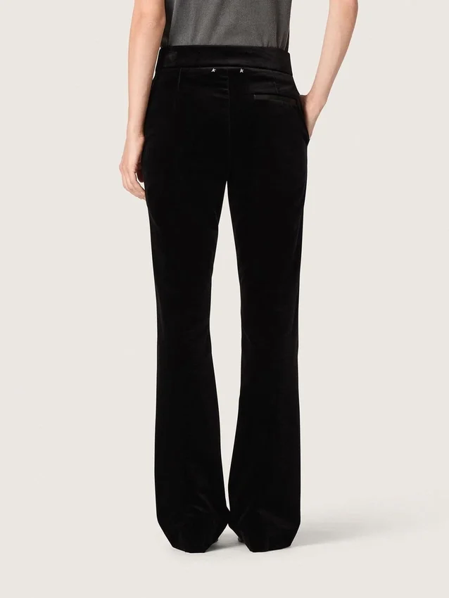 Pantalon évasé slim pour femme en velours de coton noir