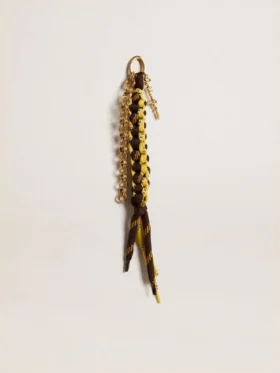 Pendentif avec lacets de randonnée noués jaunes et marron et chaîne
