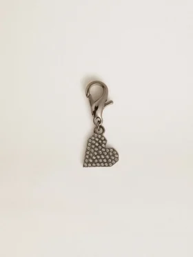 Pendentif en forme de cœur en laiton argenté orné de cristaux