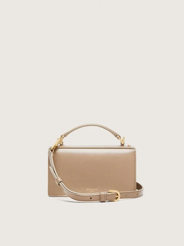 Petit sac Venezia en cuir beige à nervures avec détails dorés