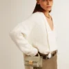 Petit sac Venezia en cuir grainé gris minéral avec détails dorés
