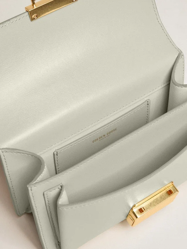 Petit sac Venezia en cuir grainé gris minéral avec détails dorés