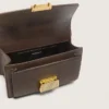 Petit sac Venezia en cuir marron foncé avec boucle dorée