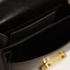 Petit sac Venezia en cuir noir gaufré avec foulard en soie et breloque