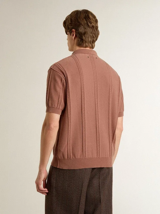 Polo pour homme couleur brique avec logo brodé.