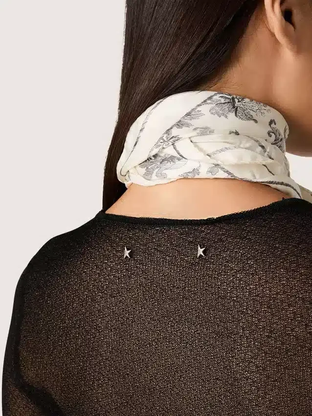 Pull à col rond pour femme avec motif jacquard floral noir