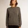 Pull à col rond pour femme en coton gris foncé avec logo dans le dos