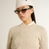 Pull court à col rond en laine beige entièrement orné de cristaux