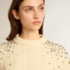 Pull court pour femme, effet « worn-white », orné de cristaux décoratifs