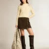 Pull court pour femme, effet « worn-white », orné de cristaux décoratifs