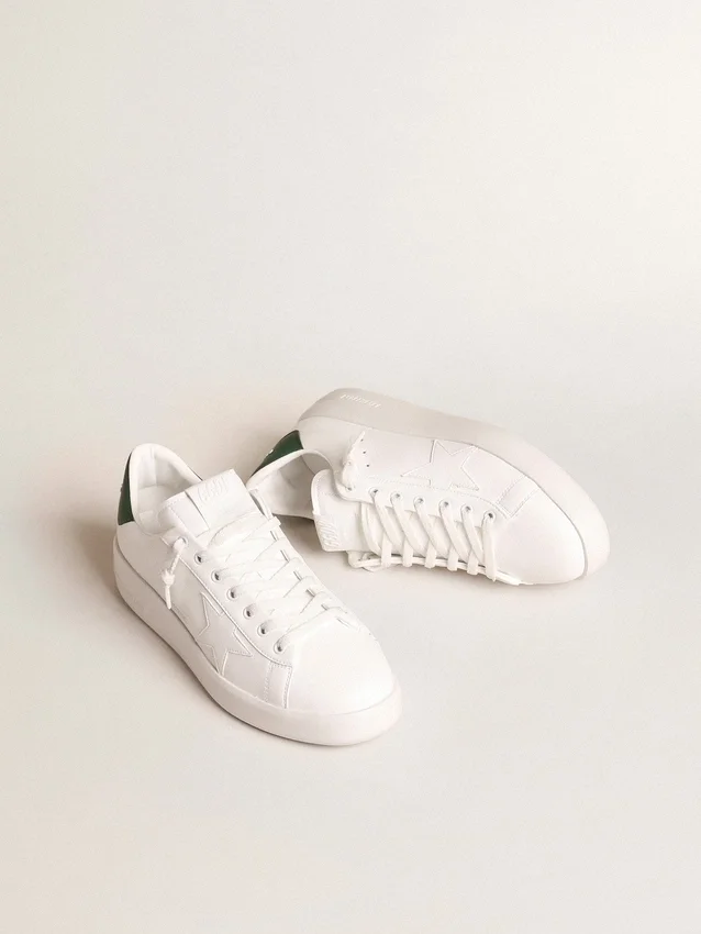Purestar avec étoile blanche d’origine biologique et languette de talon en cuir vert mat