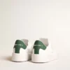 Purestar avec étoile blanche d’origine biologique et languette de talon en cuir vert mat