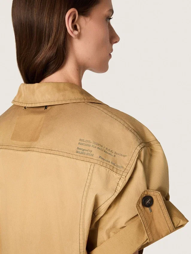 Robe safari pour femme en coton beige et vert militaire avec de grandes poches