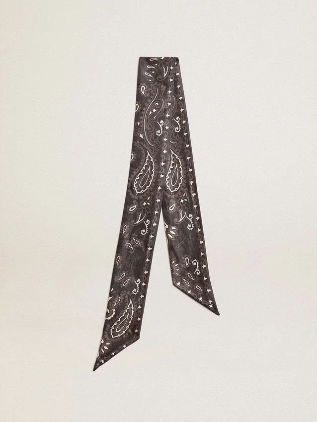 Ruban en twill de soie noir à motif paisley