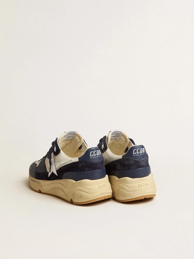 Running Sole en mesh crème et cuir bleu, ornée d’une étoile en cuir blanc