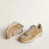 Running Sole en nubuck beige avec étoile en cuir beige