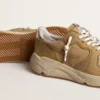 Running Sole en nubuck beige avec étoile en cuir beige