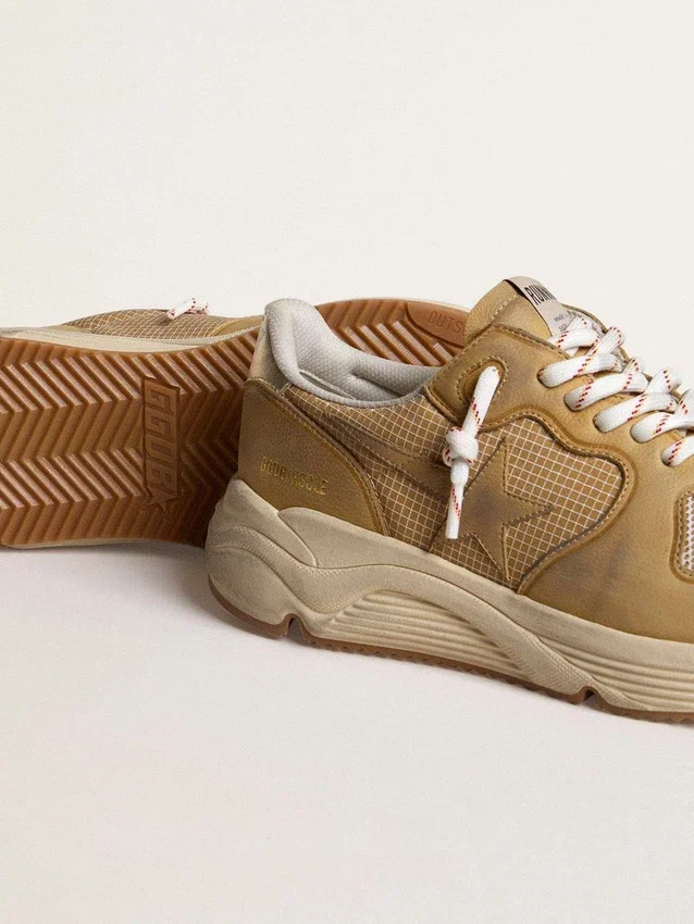 Running Sole en nubuck beige avec étoile en cuir beige
