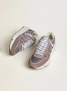 Running Sole pour femme en nylon et daim lavande, ornée d’une étoile imprimée et d’une languette de talon en cuir argenté