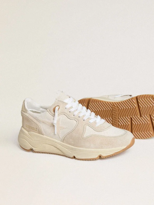 Running Sole pour femme en toile avec étoile beige et languette de talon en cuir métallisé platine