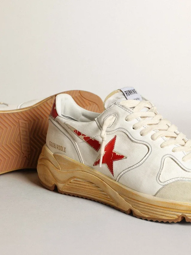 Running Sole pour homme avec étoile en cuir et languette de talon à imprimé rouge