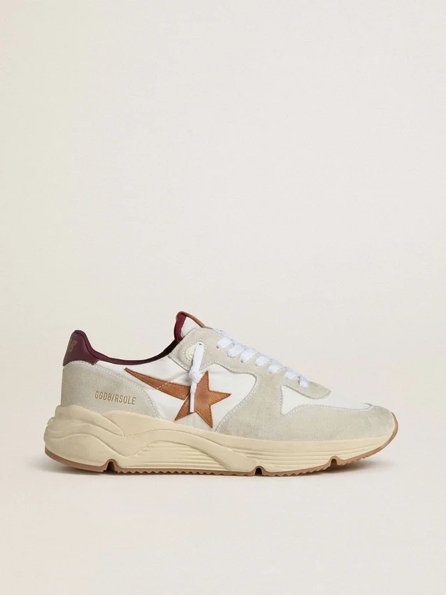 Running Sole pour homme en nylon et daim, ornée d’une étoile en cuir marron et d’une languette de talon en cuir bordeaux