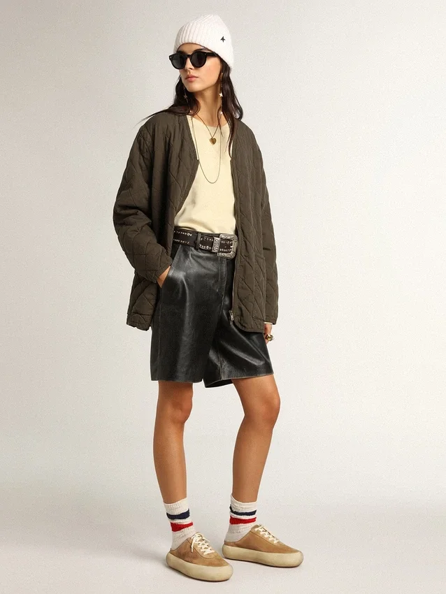 Sabot Space-Star pour femme en daim couleur tabac avec étoile perforée