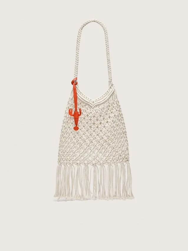 Sac pour femme en macramé, en coton couleur beurre, orné d’un pendentif en cuir en forme de homard
