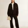 Sac Venezia en cuir gaufré couleur beurre avec détails dorés
