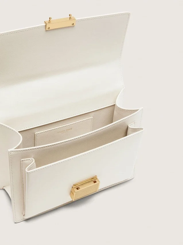 Sac Venezia en cuir gaufré couleur beurre avec détails dorés