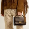 Sac Venezia en cuir gaufré vintage marron foncé avec détails dorés
