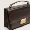 Sac Venezia en cuir gaufré vintage marron foncé avec détails dorés