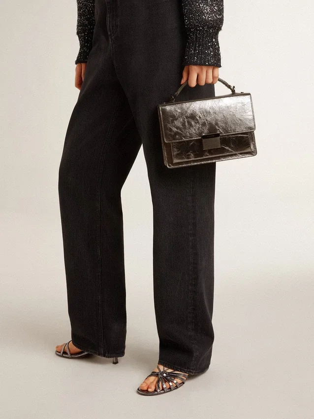 Sac Venezia en cuir métallisé gris anthracite avec des détails noirs