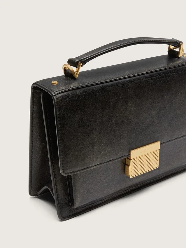 Sac Venezia en cuir noir vieilli avec détails dorés