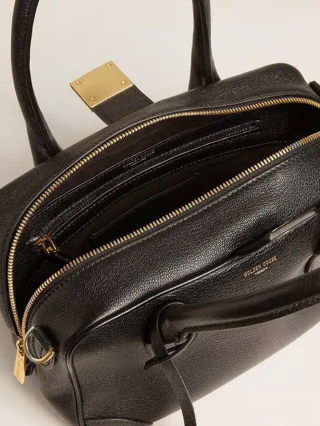 Sac Vita en cuir de mouton noir avec détails dorés