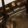Sac Vita en cuir noir vieilli avec détails dorés