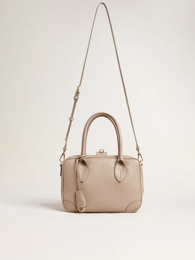 Sac Vita en cuir taupe avec détails dorés