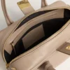 Sac Vita en cuir taupe avec détails dorés