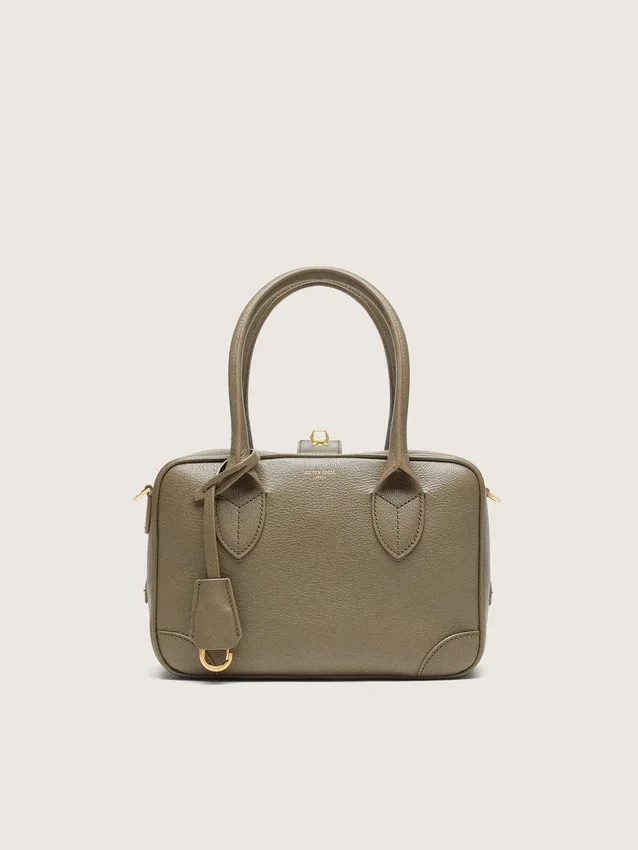 Sac Vita en cuir vert sauge avec détails dorés