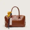 Sac Vita moyen en cuir marron clair avec breloques et détails argentés