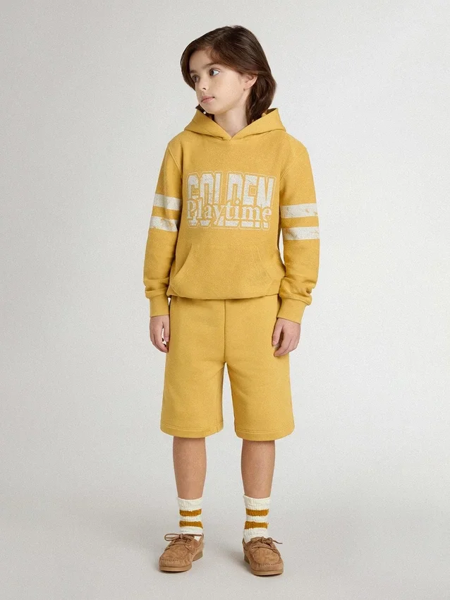 Short de jogging pour enfant jaune ocre avec broderie