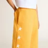 Short jaune moutarde pour garçons
