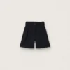 Short pour femme en gabardine de laine noire avec ceinture