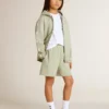 Short vert clair avec une étoile blanche